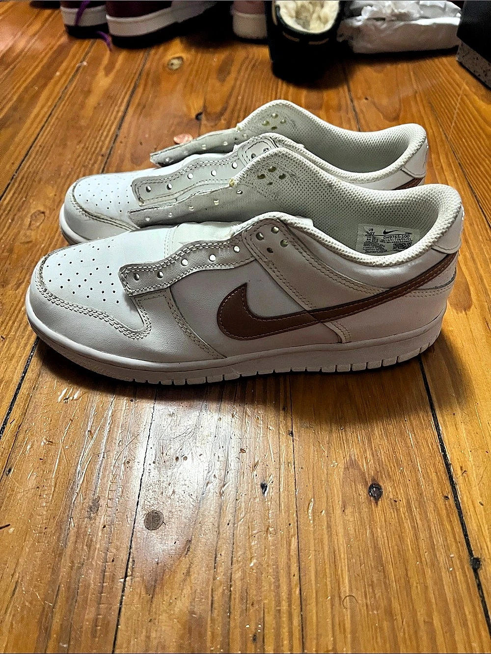 Nike Dunk Low GS 'White Metallic Red Bronze' GS Sneakers White & Brown